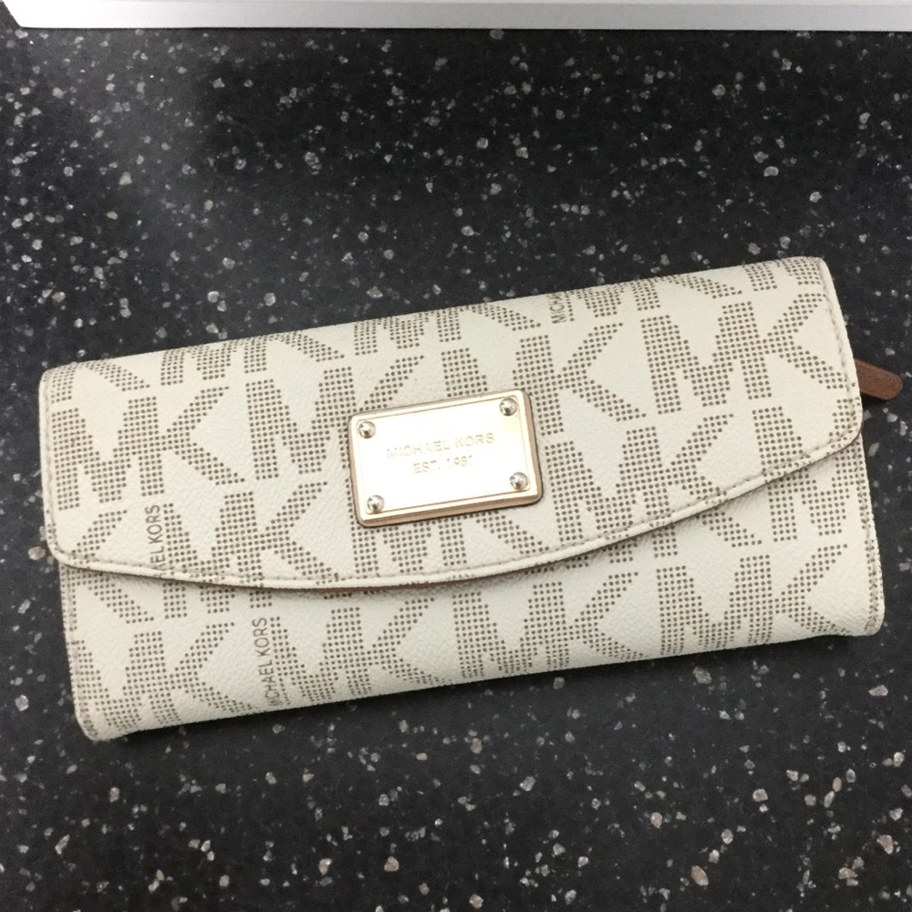MK wallet